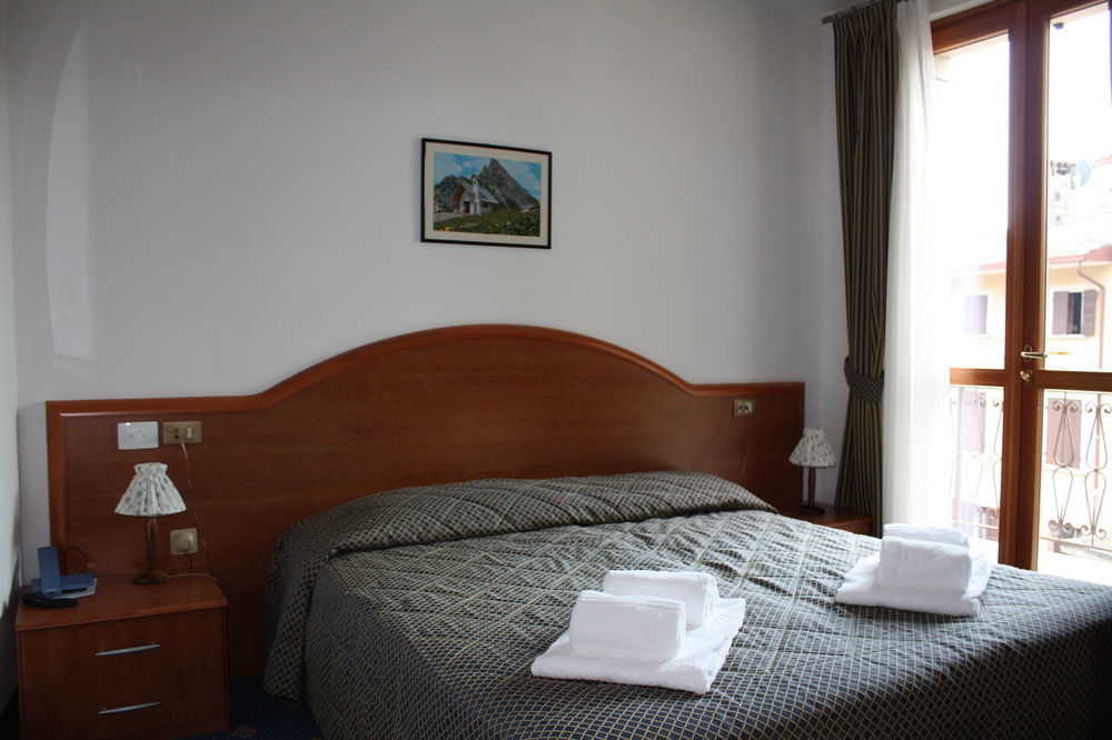Garni Hotel Tignale Exterior photo